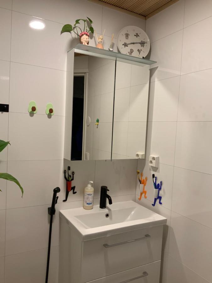 Private Room In The Shared Detached House. 반타 외부 사진